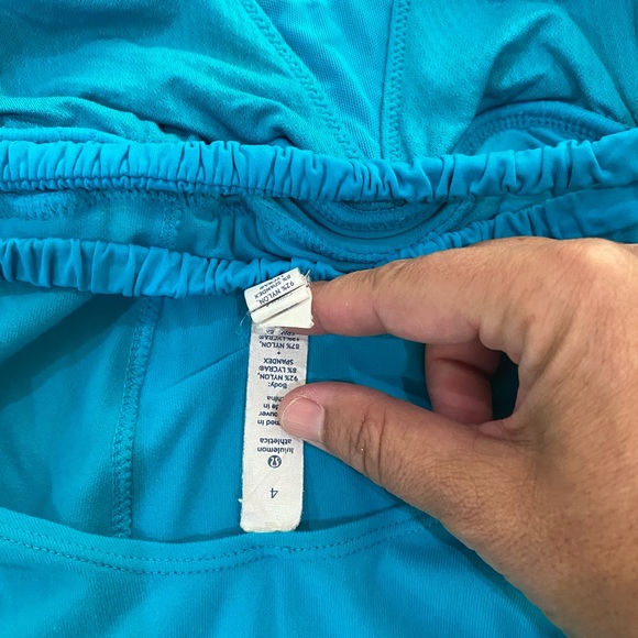 blue lululemon tank top - Picture 2 of 3